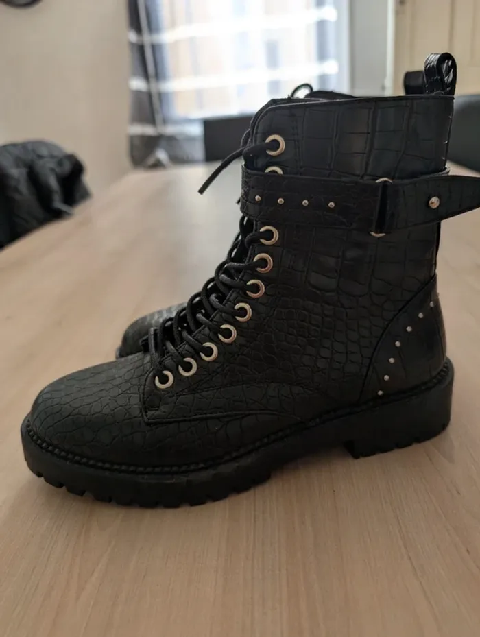 Bottines pointure 36.