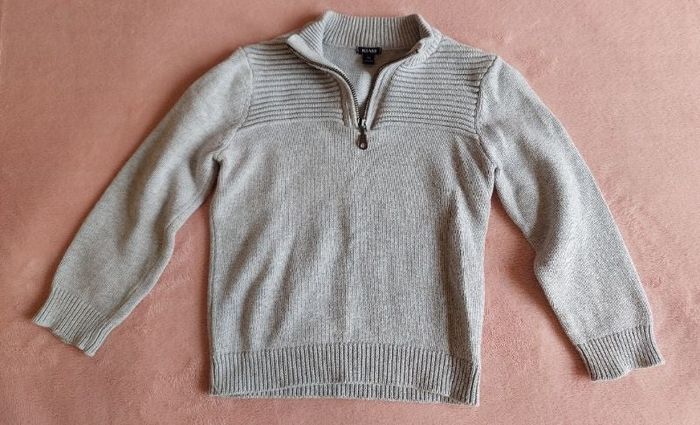 Pull gris