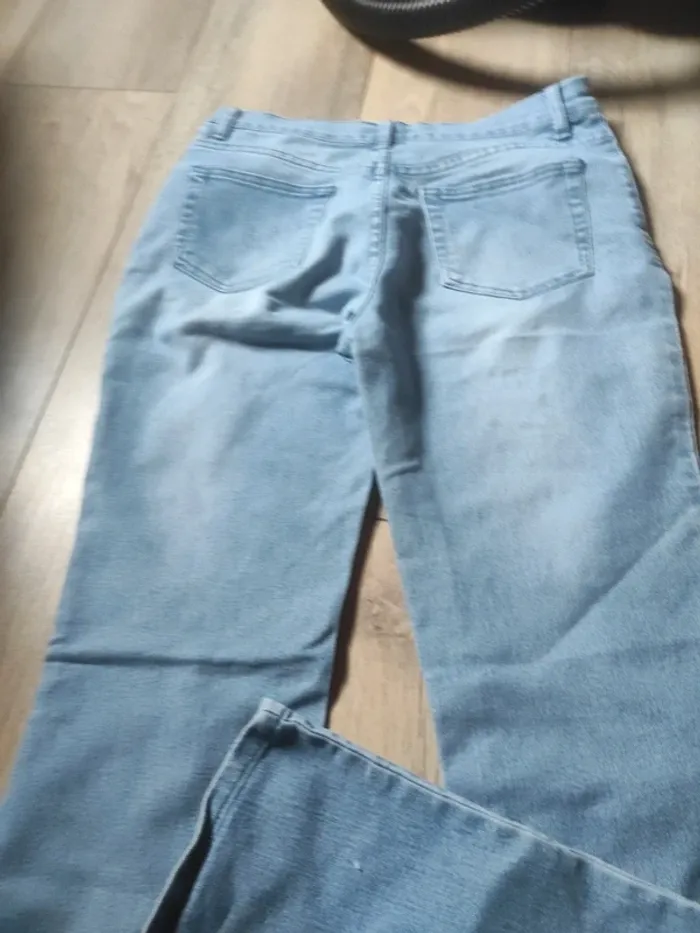 Jean taille 38 - photo numéro 4