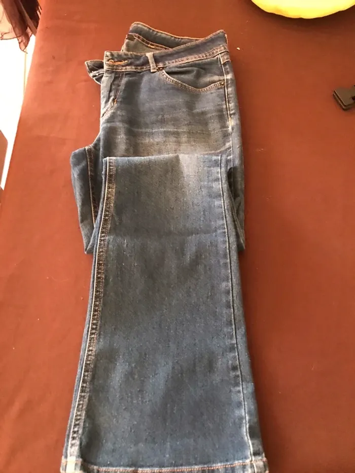 2 jeans femme T 38