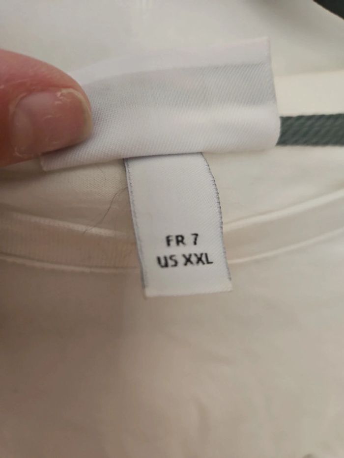 Très beau tee-shirt Lacoste écru - photo numéro 5