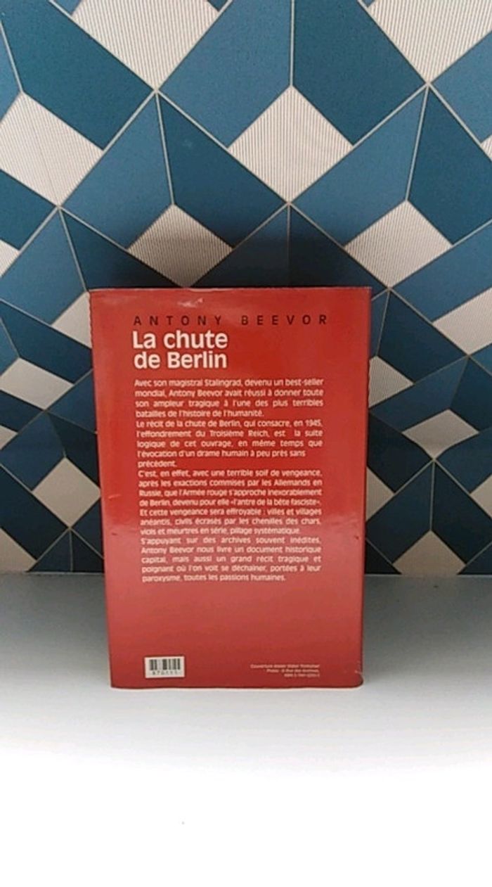 Livre la chute de Berlin - photo numéro 2