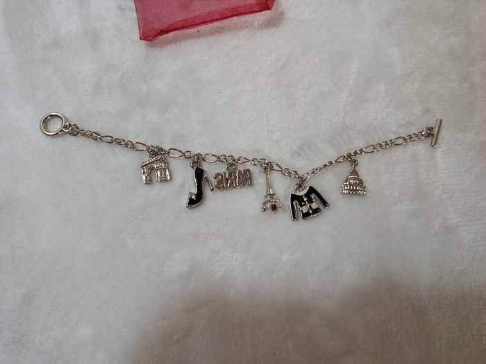 A saisir : bracelet " Paris "  ( Bien lire merci) - photo numéro 3