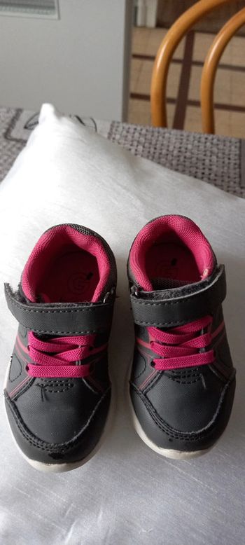 Baskets pointure 20
