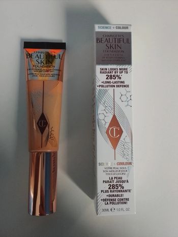 Charlotte Tilbury science + color beautiful skin foundation 7 neutral neutre 30ml neuf jamais utilisé jamais ouvert