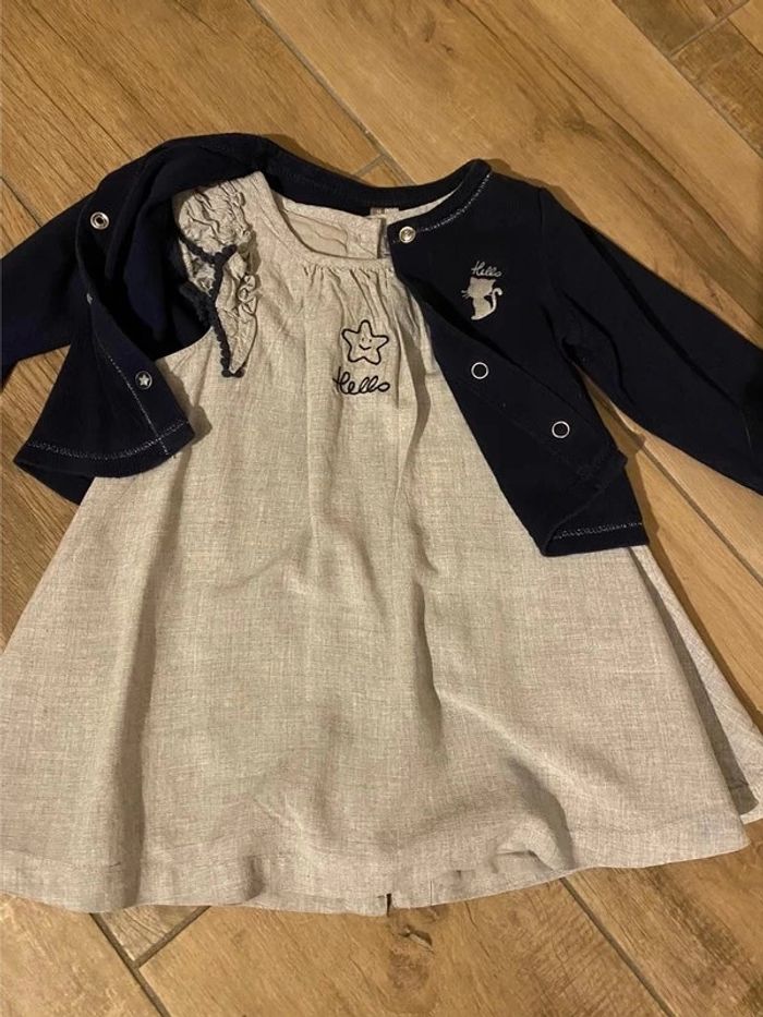 Ensemble robe et gilet 12 mois
