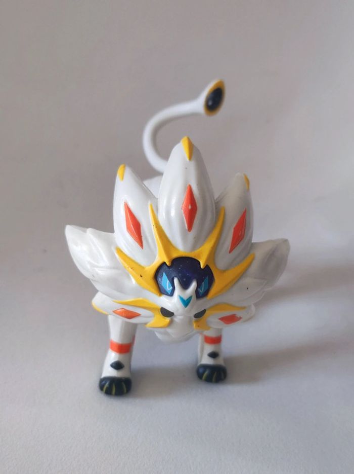 Figurine solgaleo Pokémon / McDo 2017 - photo numéro 2