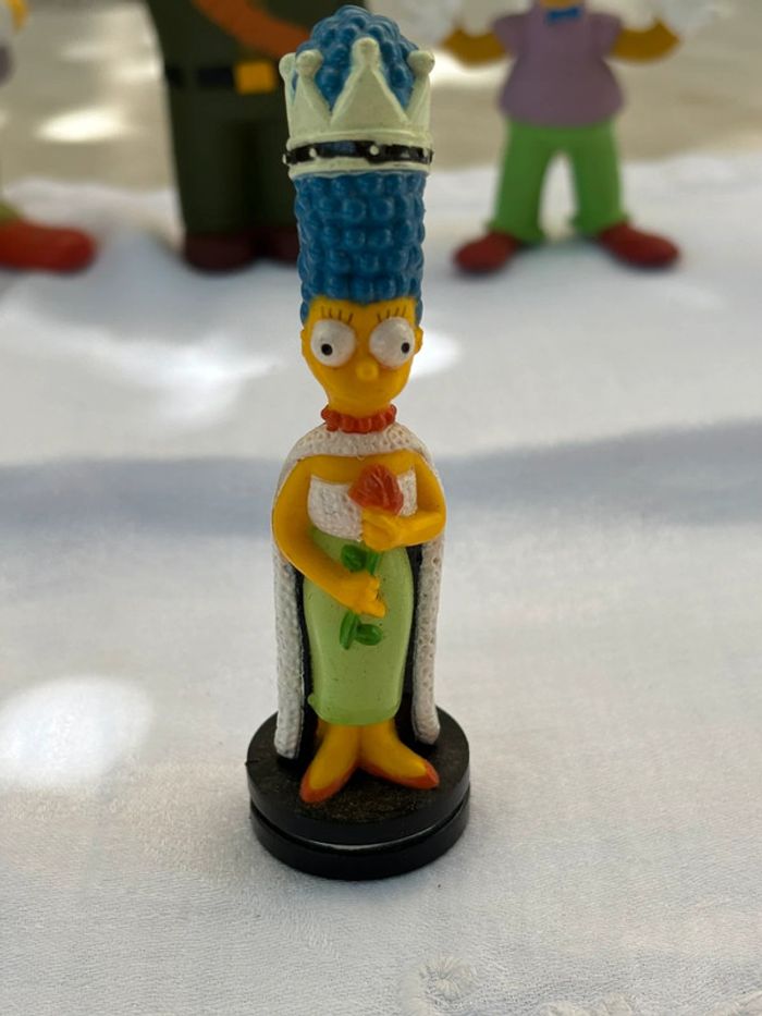 Figurine Marge Simpson Reine