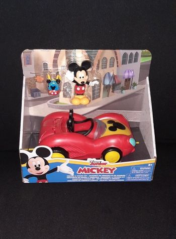 Mickey et son véhicule