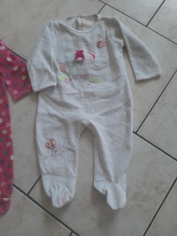 Pyjama 6mois - photo numéro 2