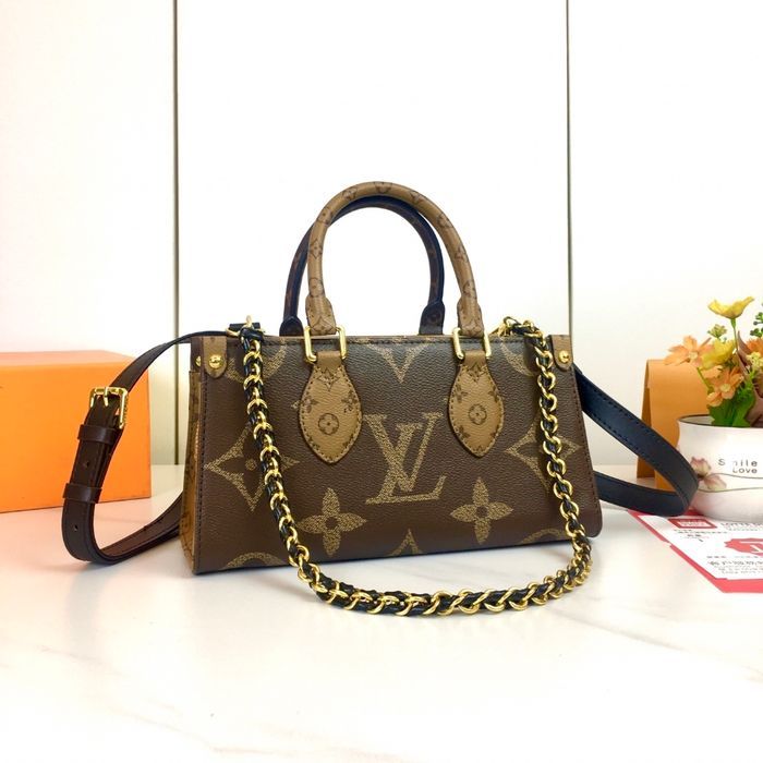 Louis Vuitton  Escape M15134