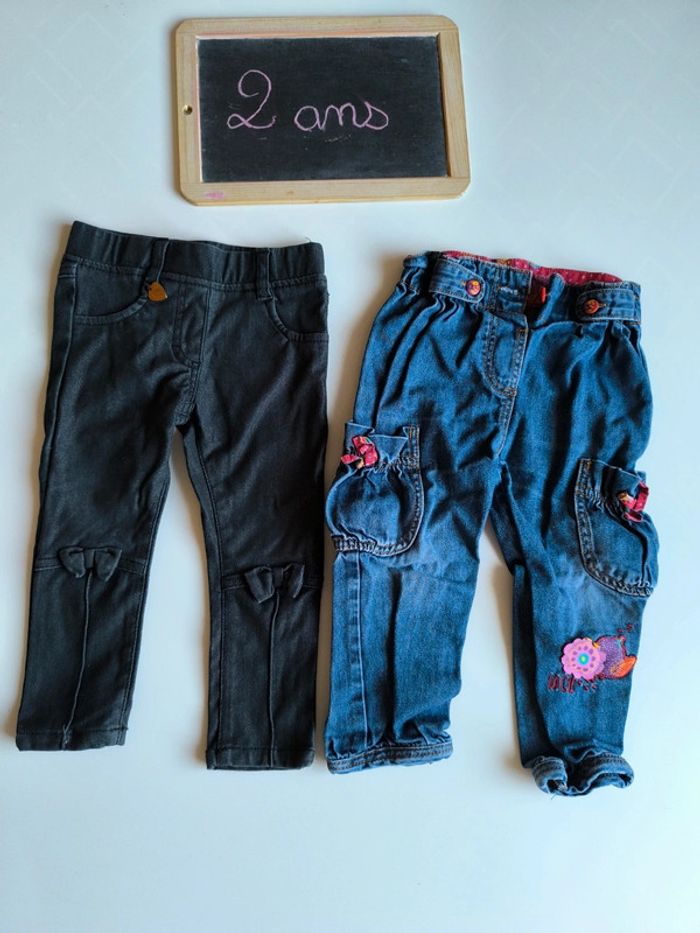 Lot de pantalons taille 2 ans en très bon état