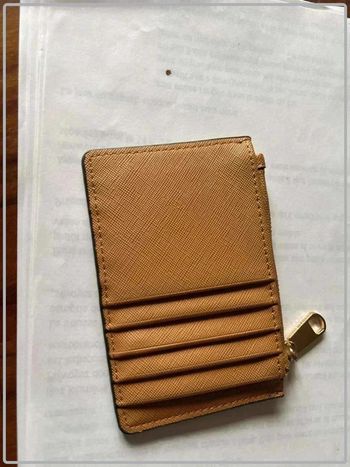 Porte  monnaie et porte  carte marque parfois