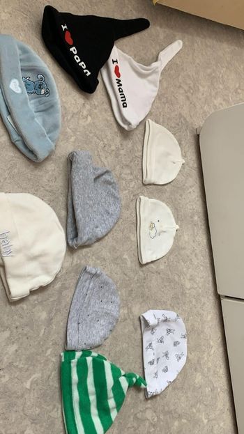 Lot bonnet chaussette mouffle