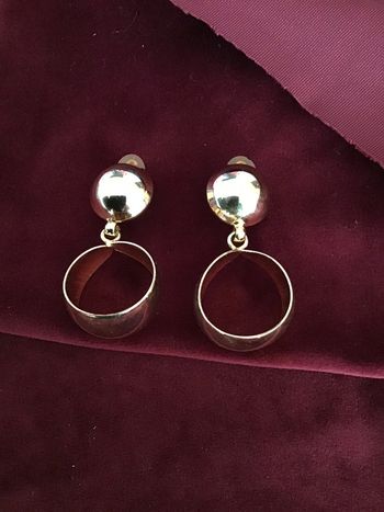 Beaux  clips vintage couture . Années  80