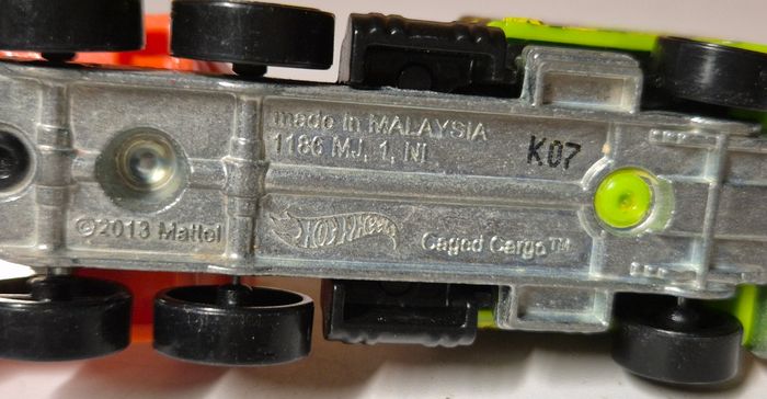 Hot Wheels camion transporteur miniature SFM63 caged cargo - photo numéro 6