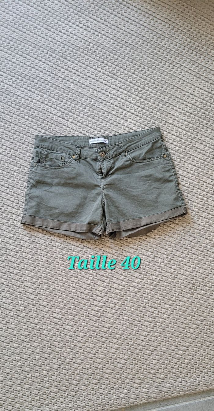 Short en jeans taille 40  Très bon état