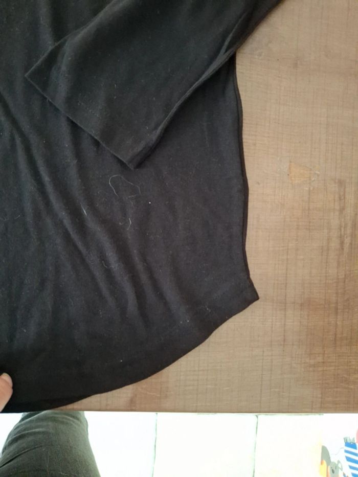 Tee-shirt manche longue capuche 😛 - photo numéro 5