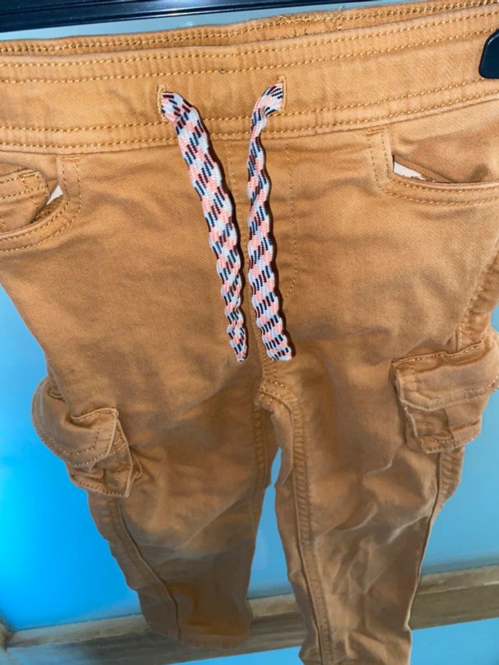 Pantalon camel kiabi 3 ans - photo numéro 2
