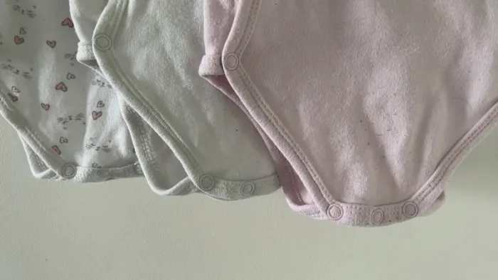 Lot bodies bébé fille - photo numéro 3