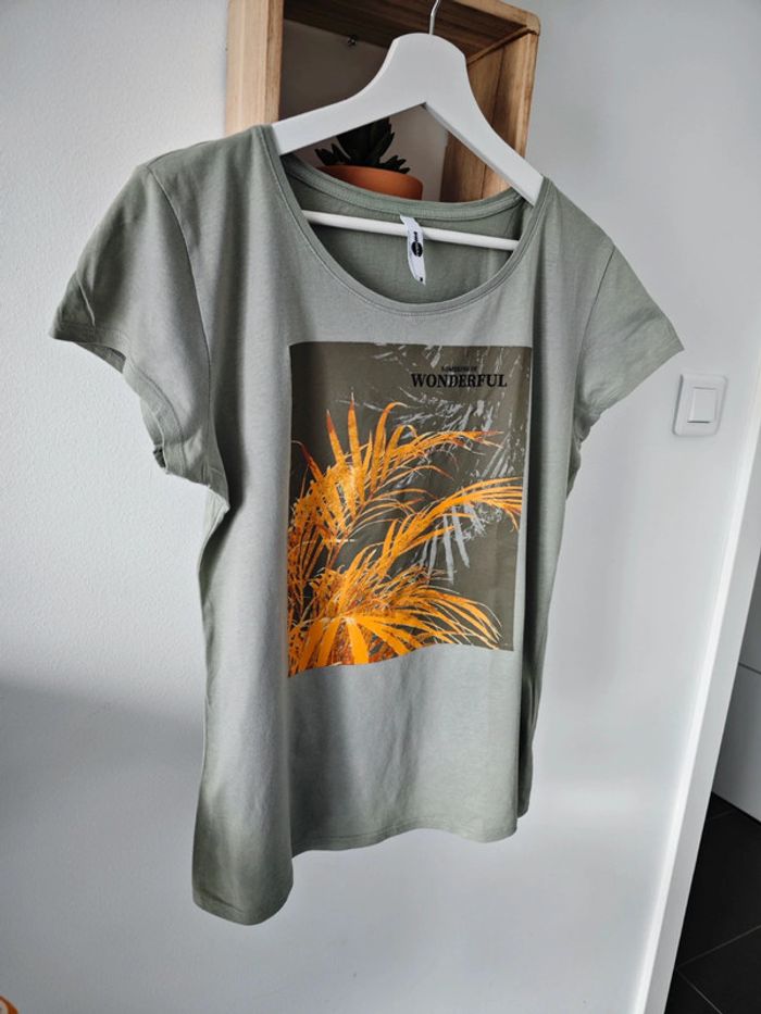 Tee- shirt 🌿 - photo numéro 3