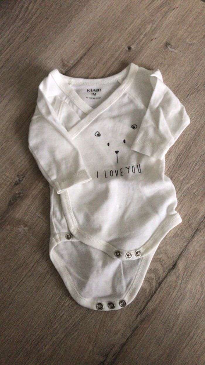 5 bodies 1 pyjama 1 mois - photo numéro 6