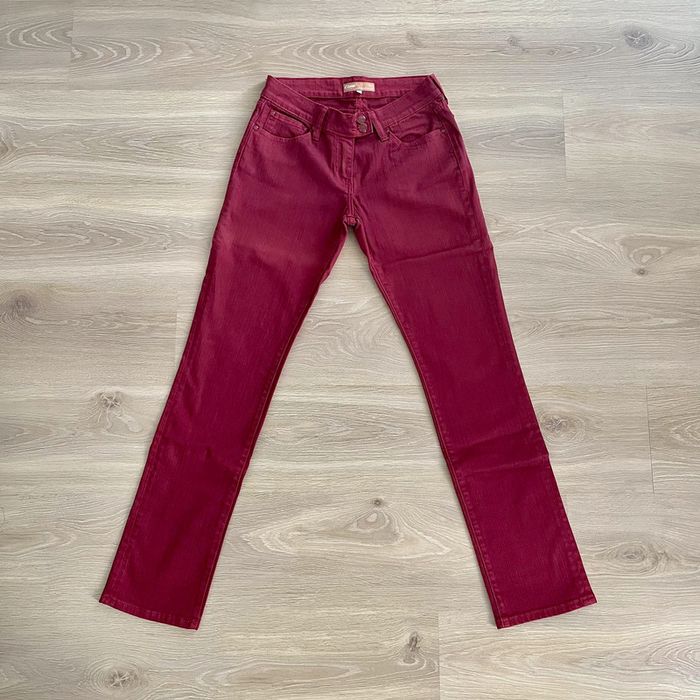 Jean bordeaux en denim