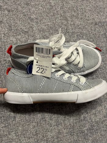 Chaussure fille taille 34 neuve Okaïdi