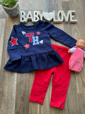 - Ensemble Tommy Hilfiger  - 12 mois - Très bon état