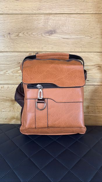 Sac bandoulière homme camel simili cuir léger pratique avec poches neuf