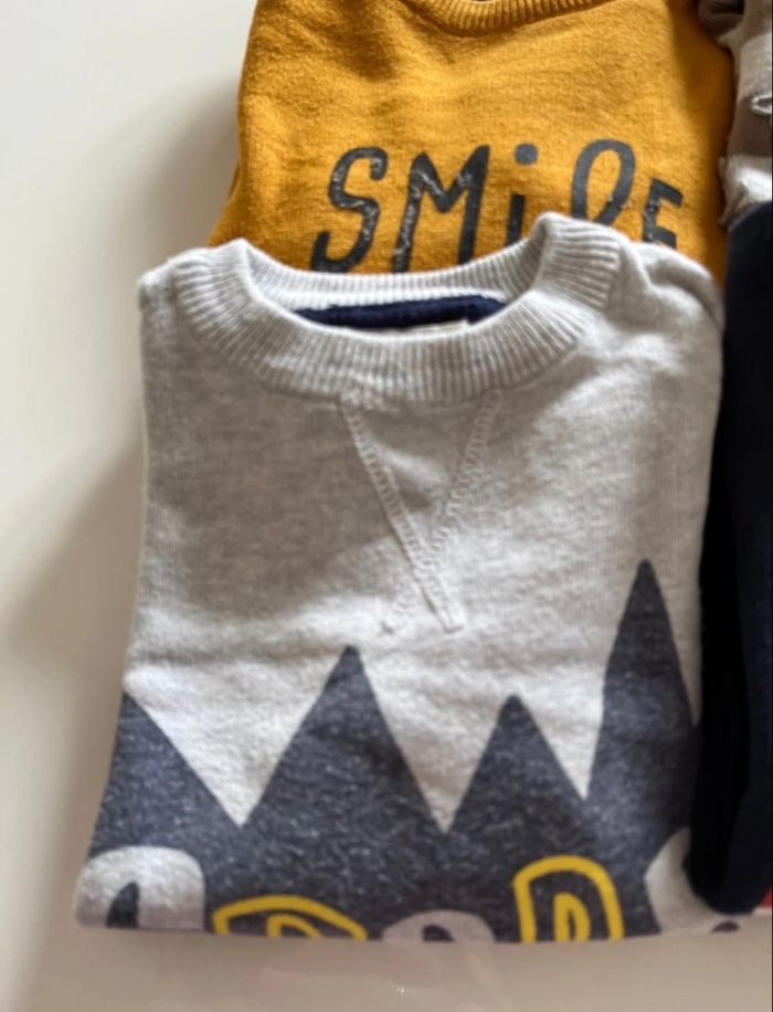 Lot de 4 sweat 2 ans - photo numéro 3