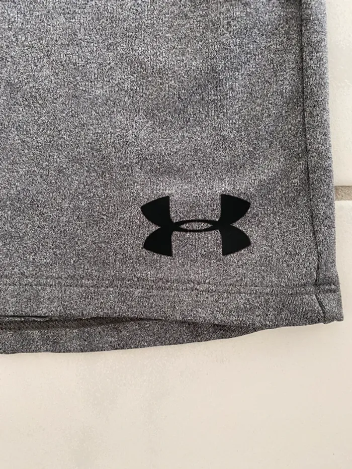 Veste de training Under Armour homme gris chiné coupe ajustée, intérieur duveteux chaud Taille S/M - photo numéro 2