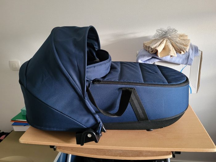 Nacelle bleu yoyo - photo numéro 2