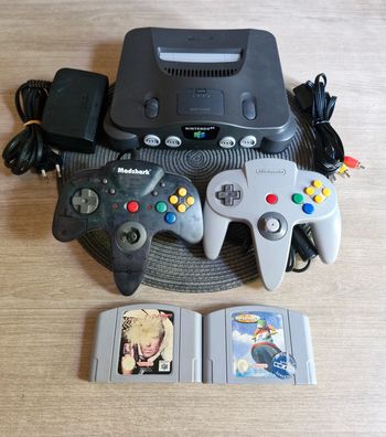 Lot Console Nintendo 64 + 2 Manettes & 2 Jeux