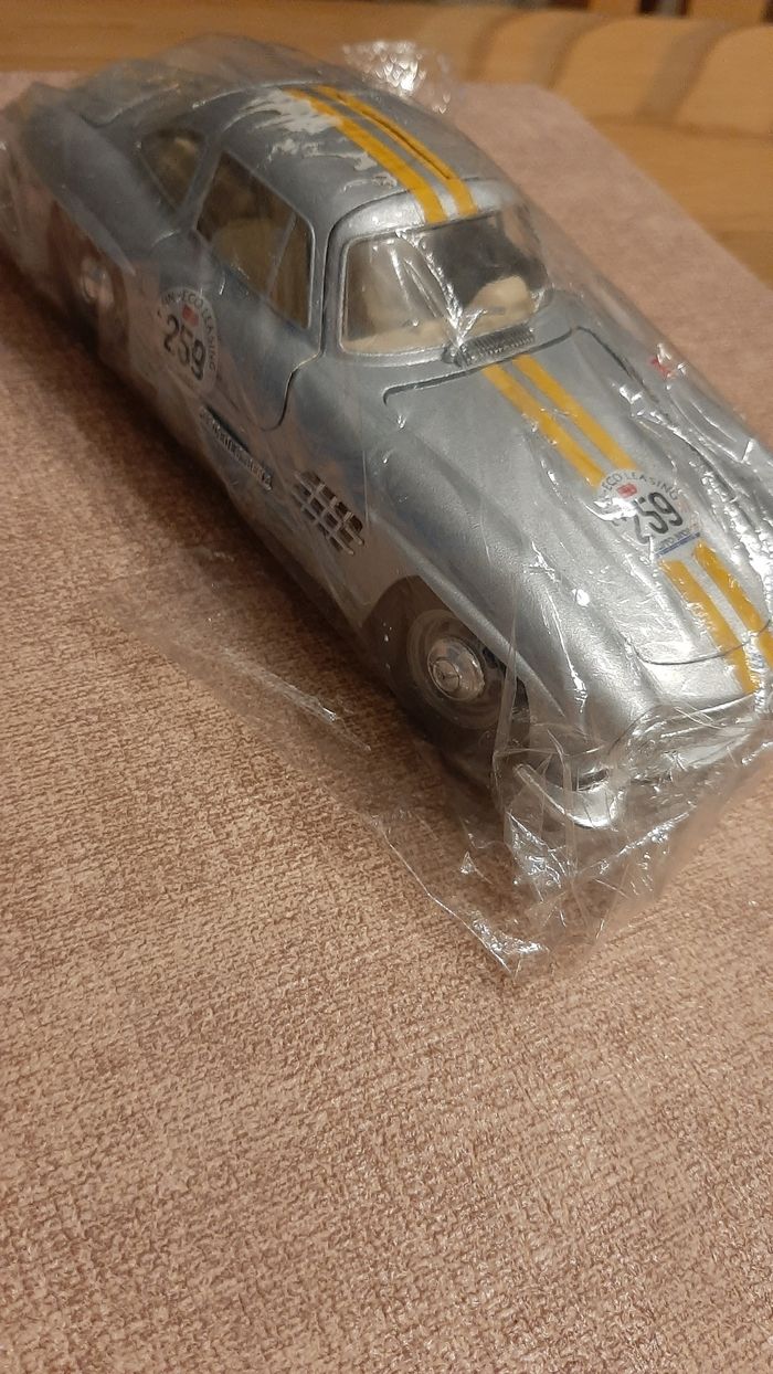 Voiture 1/24 - photo numéro 7