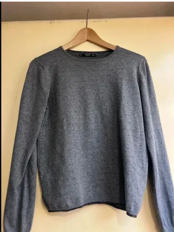 Superbe petit haut fin - taille M - neuf - mango