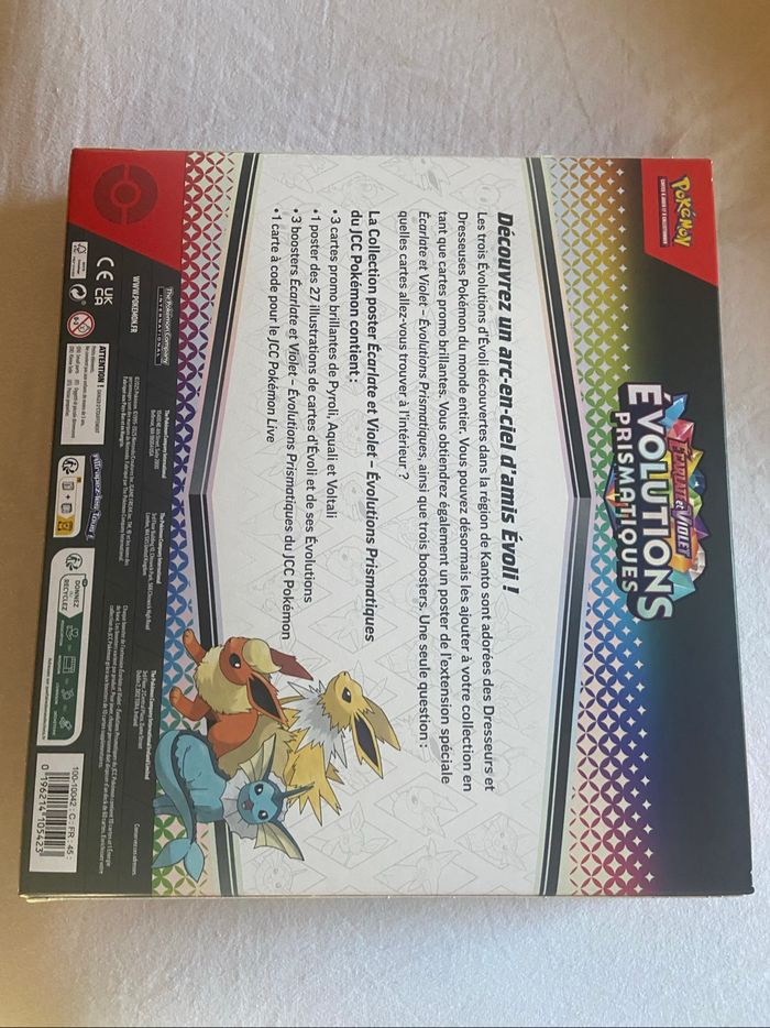 Coffret pokemon collection poster évolution prismatique - photo numéro 2