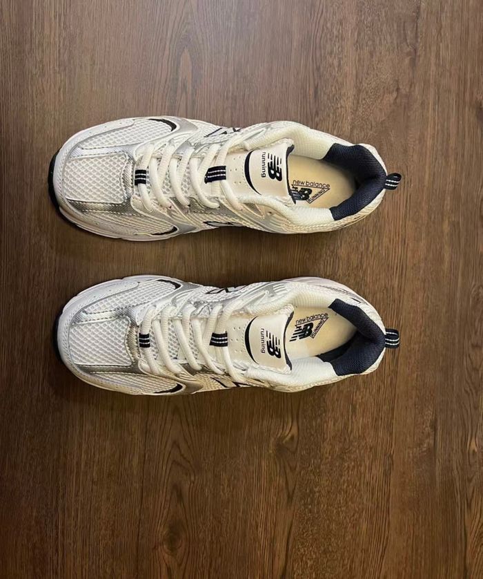 New Balance 530SG taille 39.5 - photo numéro 3