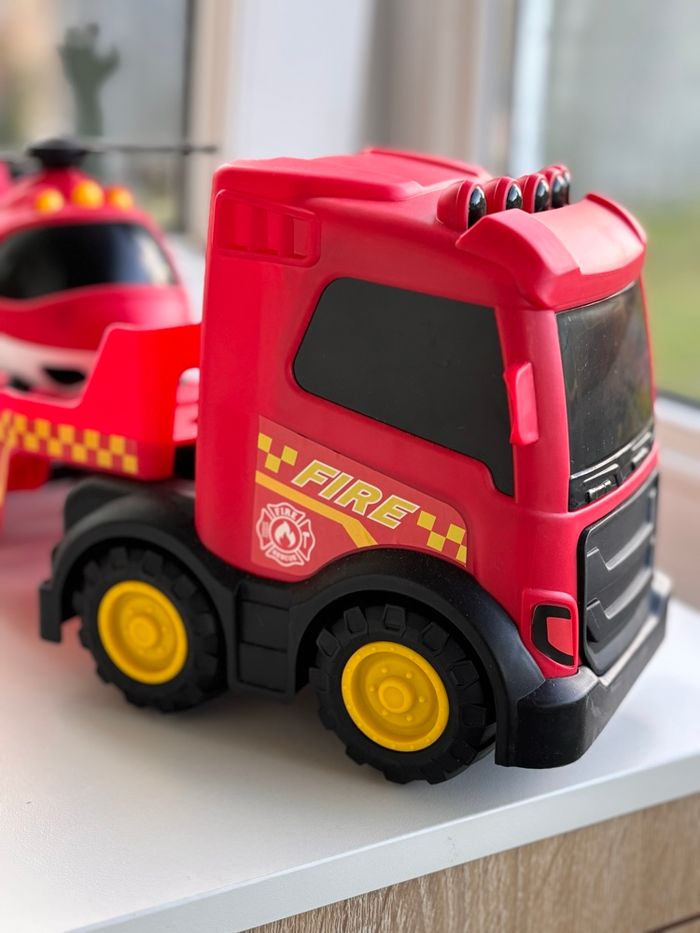 Camion dépanneuse et hélicoptère - jeu enfant - photo numéro 6