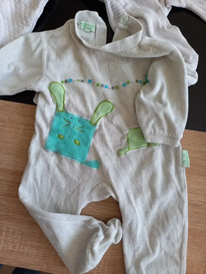 Lot 3 pyjamas Mixte 6 mois - photo numéro 4