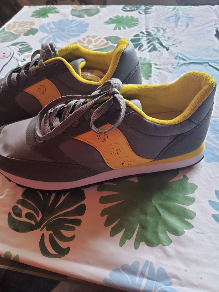 Basket fille gris jaune - photo numéro 2