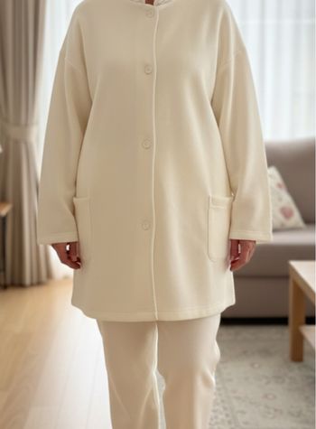 Gilet pull  de pyjama neuf  taille 54/56