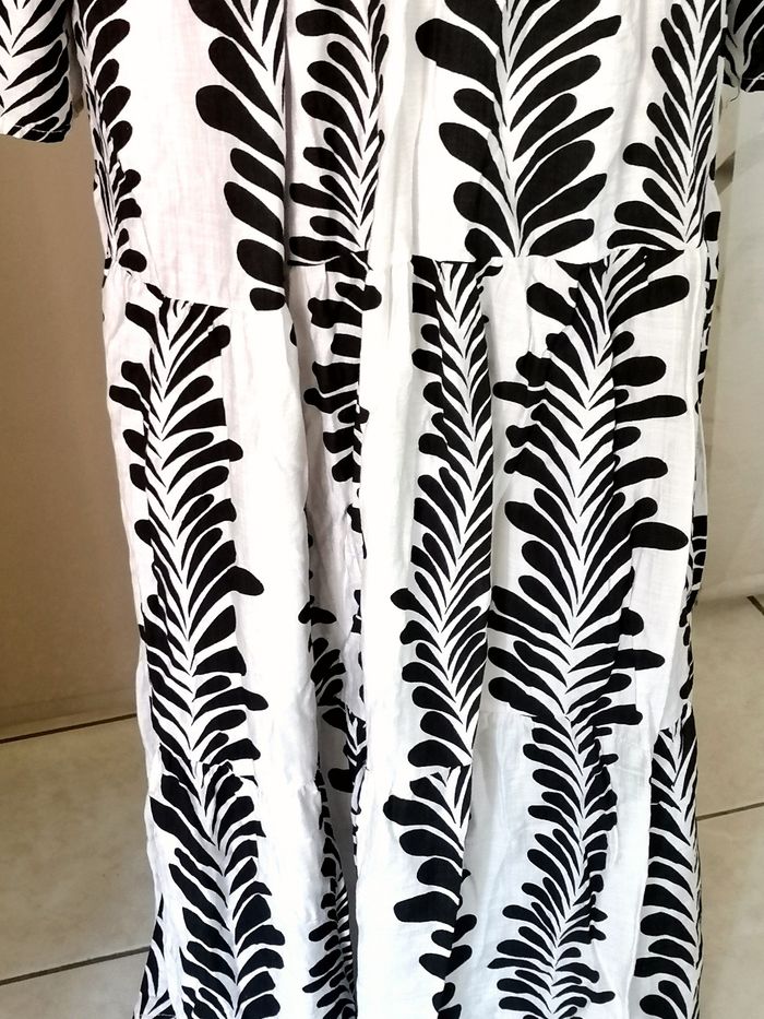 Robe été longue légère coton motifs noir et blanc. Neuve. - photo numéro 2