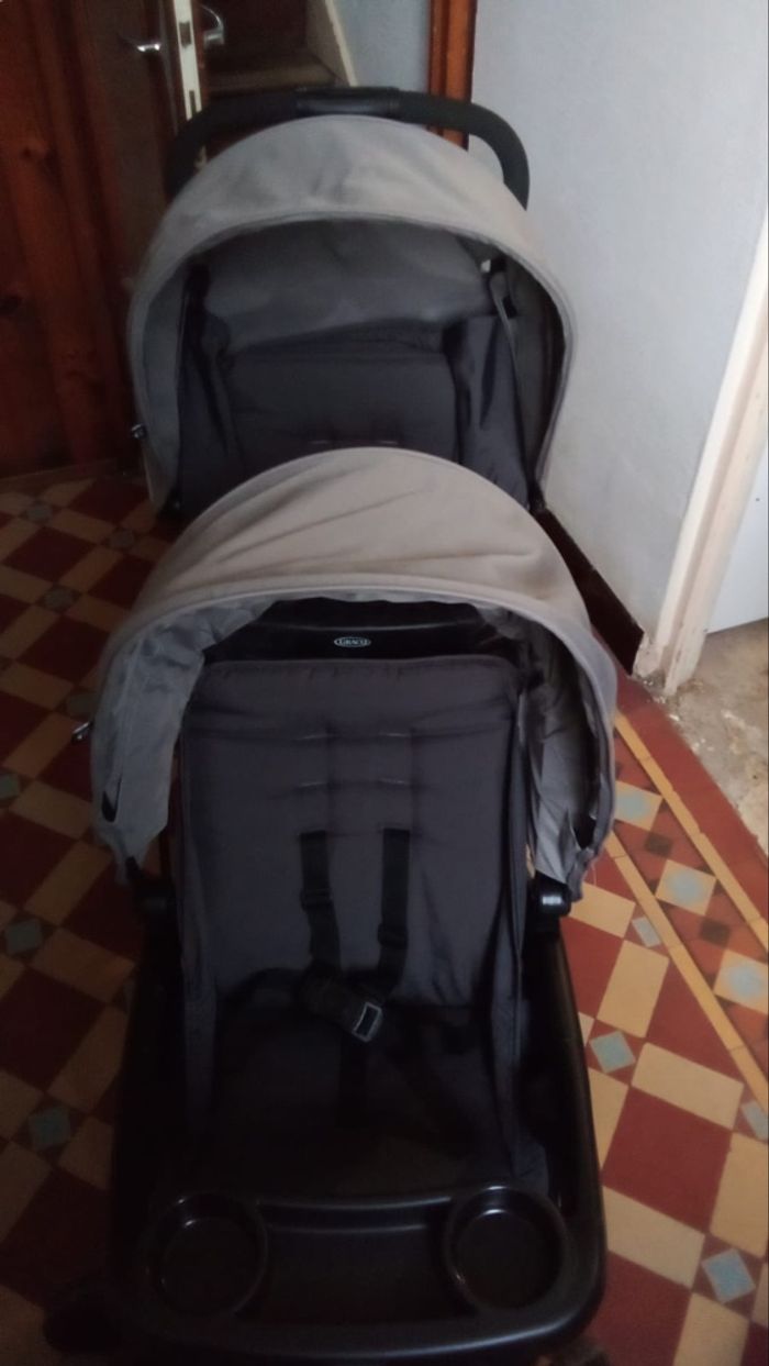 Poussette double - photo numéro 2