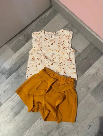 Ensemble Tee shirt+short moutarde 🌼