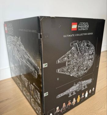  LEGO Star Wars UCS – Millennium Falcon (75192