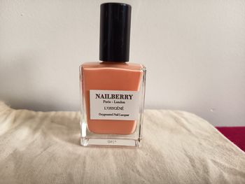 Vernis à ongles pêche, l'oxygéné, Nailberry, NEUF