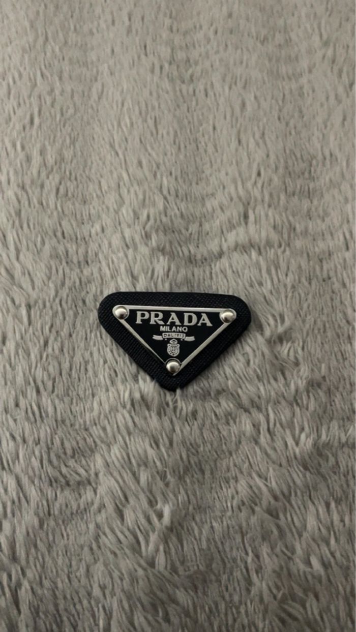 Pin’s Prada - photo numéro 3