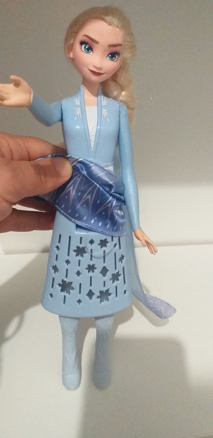 Poupée reine des neiges - photo numéro 6