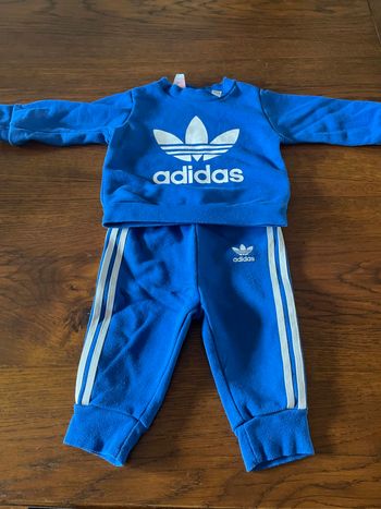 Ensemble adidas